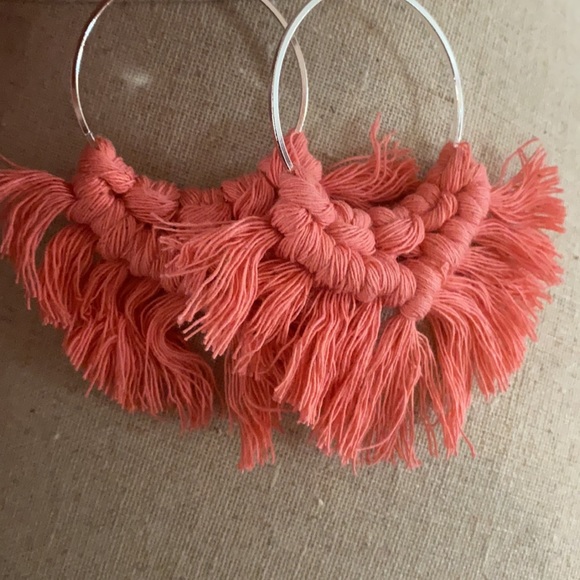 Coral Boho Knot Fringe Macrame Hand Woven Earrings - Picture 2 of 2